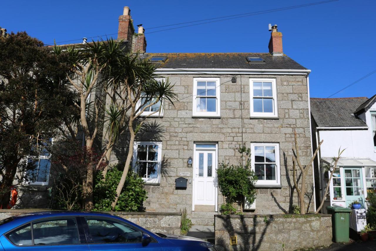 Large Cottage, 3 Beds All En-Suite, Small Village Location Overlooking Mousehole Penzance Extérieur photo