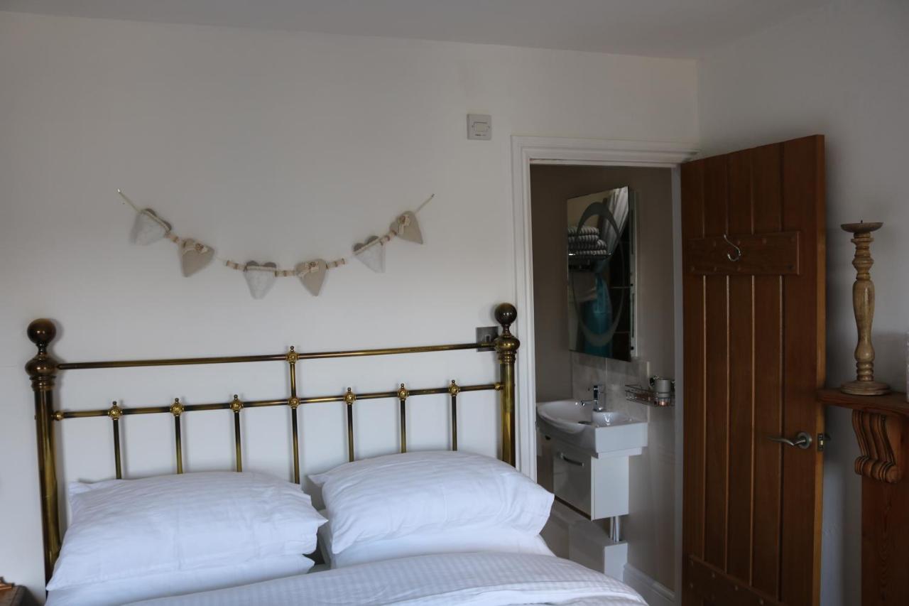 Large Cottage, 3 Beds All En-Suite, Small Village Location Overlooking Mousehole Penzance Extérieur photo