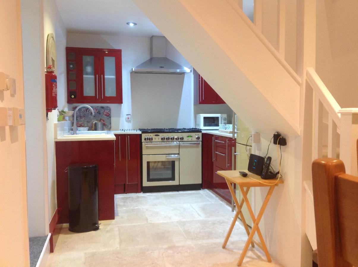 Large Cottage, 3 Beds All En-Suite, Small Village Location Overlooking Mousehole Penzance Extérieur photo